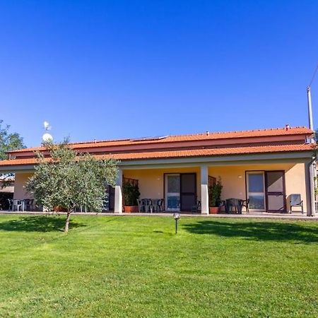Agriturismo Severini Фонтебланда Экстерьер фото