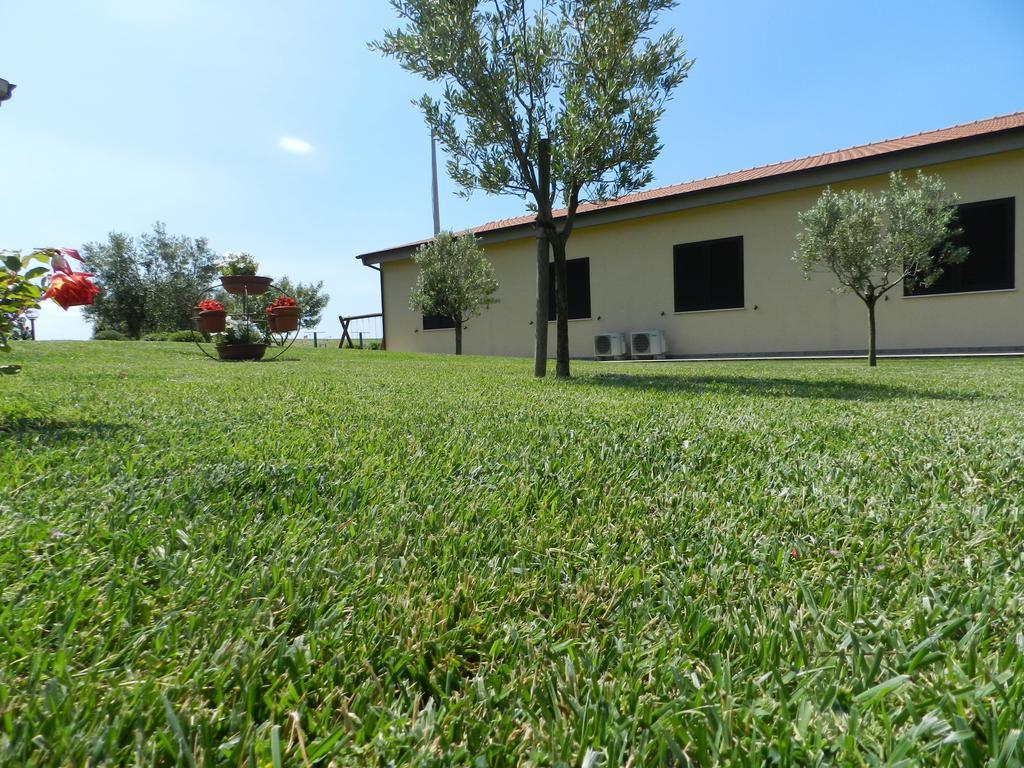 Agriturismo Severini Фонтебланда Экстерьер фото